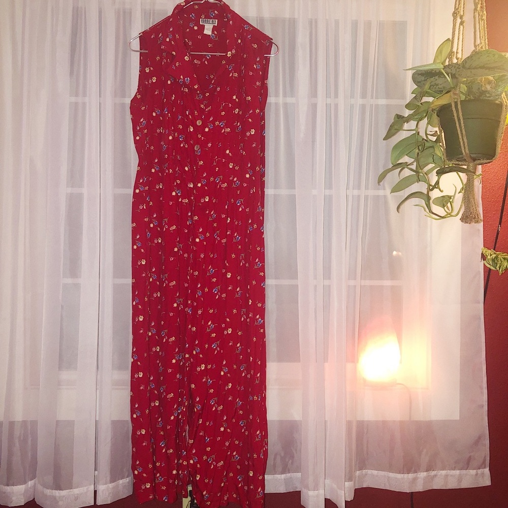Vintage Robbie Bee Buttoned Red Floral